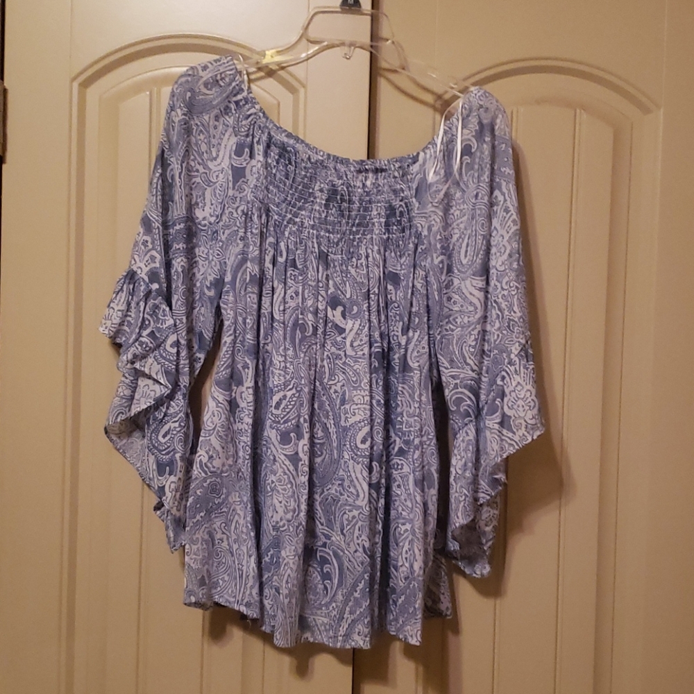 Flowy 3/4  bell sleeve blouse